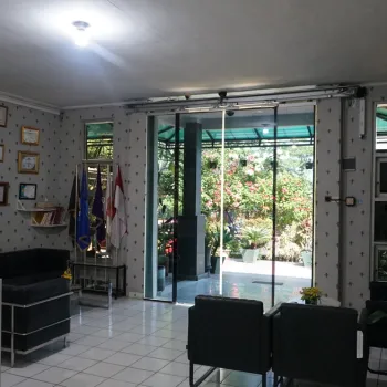TU dan Ruang Tamu