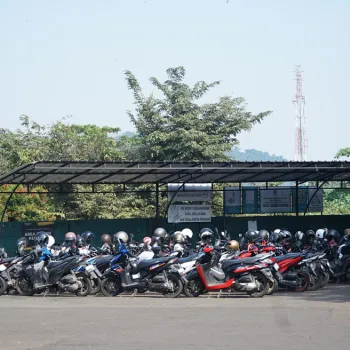 Tempat Parkir