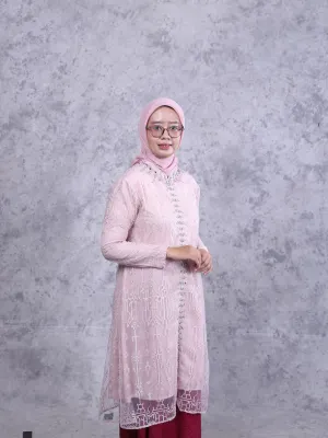 Tia Ayu Herdianti, S.S.